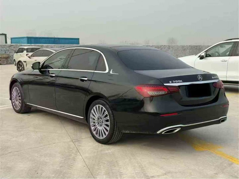 新乡20年奔驰E8