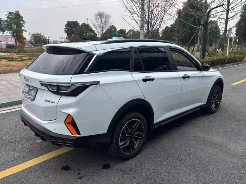 常德24年东风奕炫8