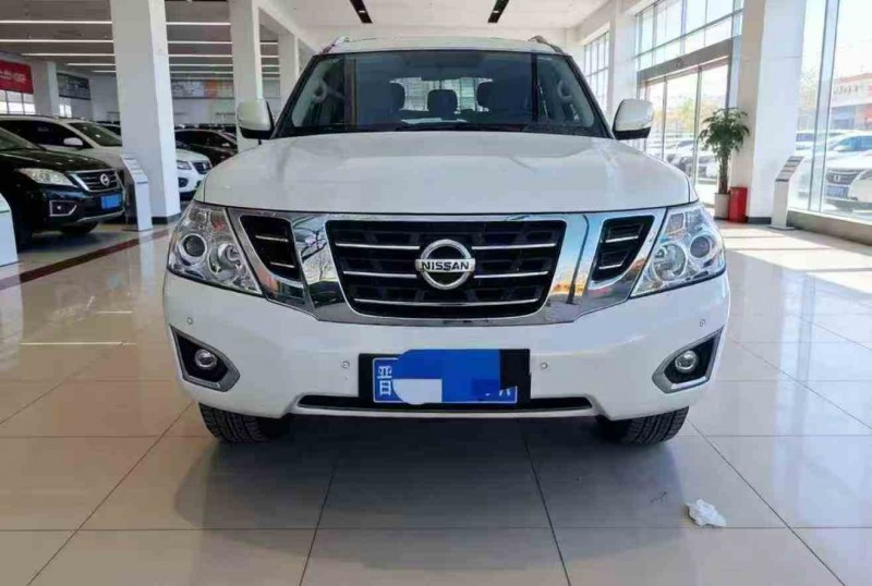 张家口19年日产途乐1