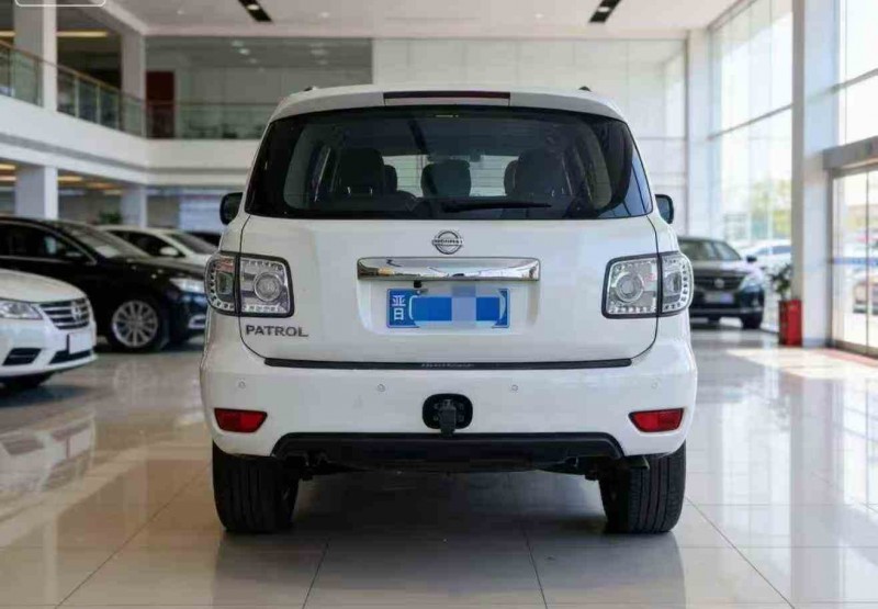 张家口19年日产途乐9