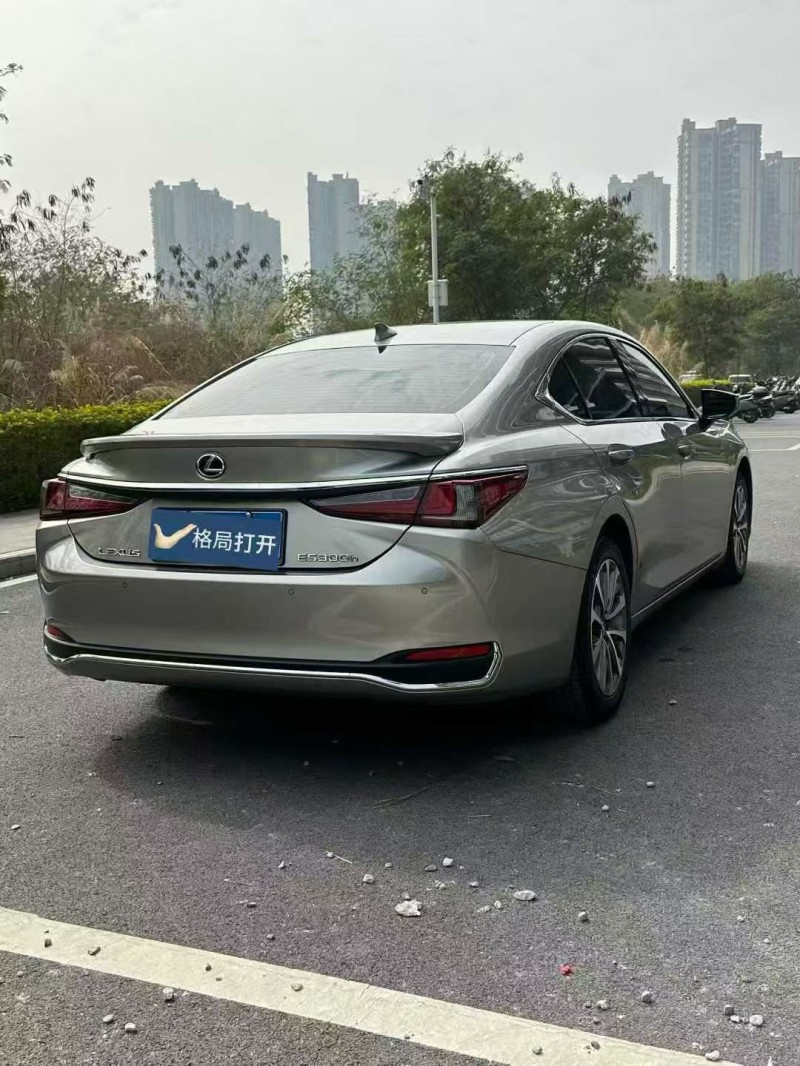 东莞23年雷克萨斯ES8