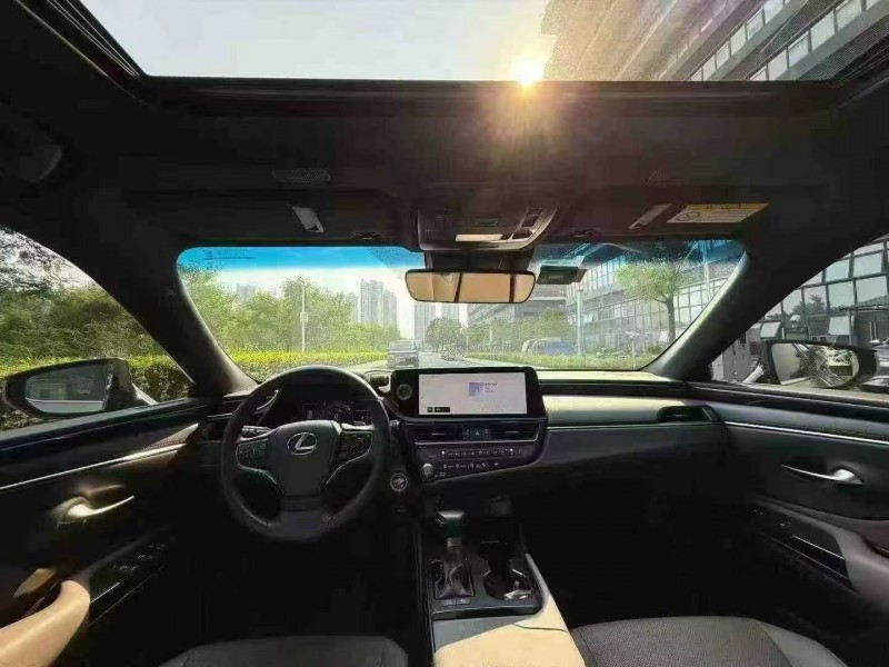 东莞23年雷克萨斯ES6