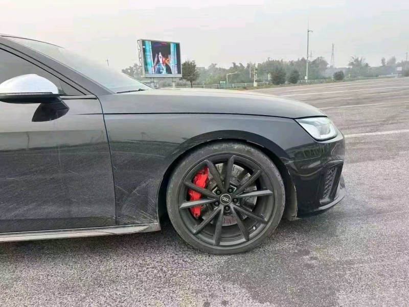 重庆20年奥迪S44