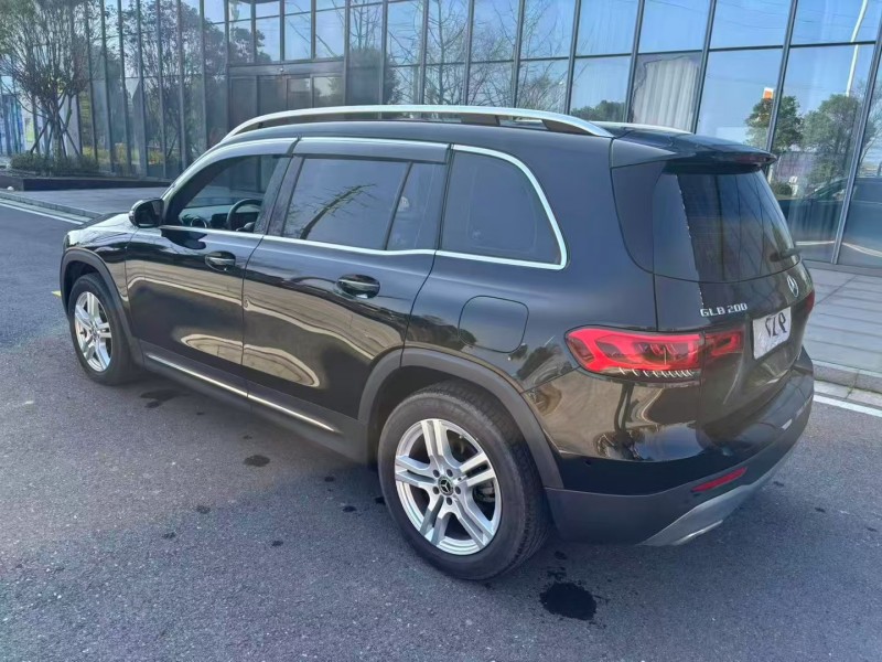 常德22年奔驰GLB8