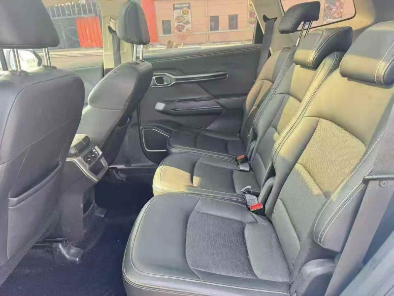 东营21年吉利豪越4