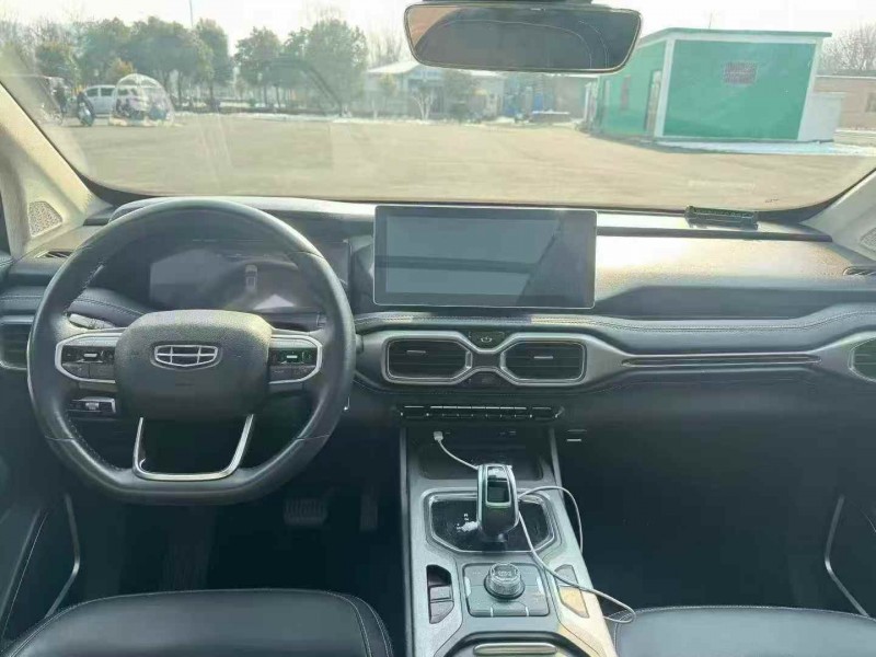 东营21年吉利豪越5