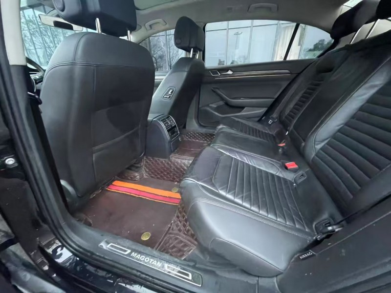 常德18年大众迈腾4