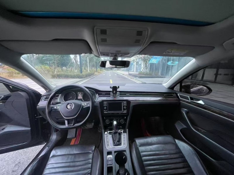 常德18年大众迈腾5