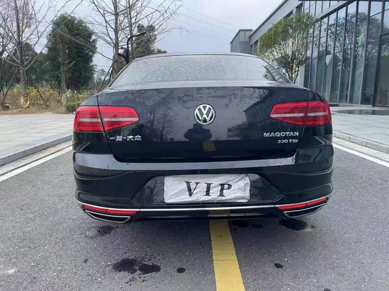 常德18年大众迈腾8