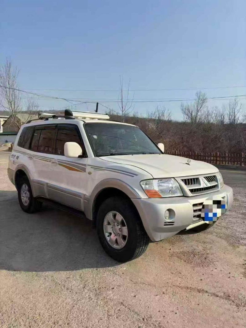 邯郸12年三菱帕杰罗2