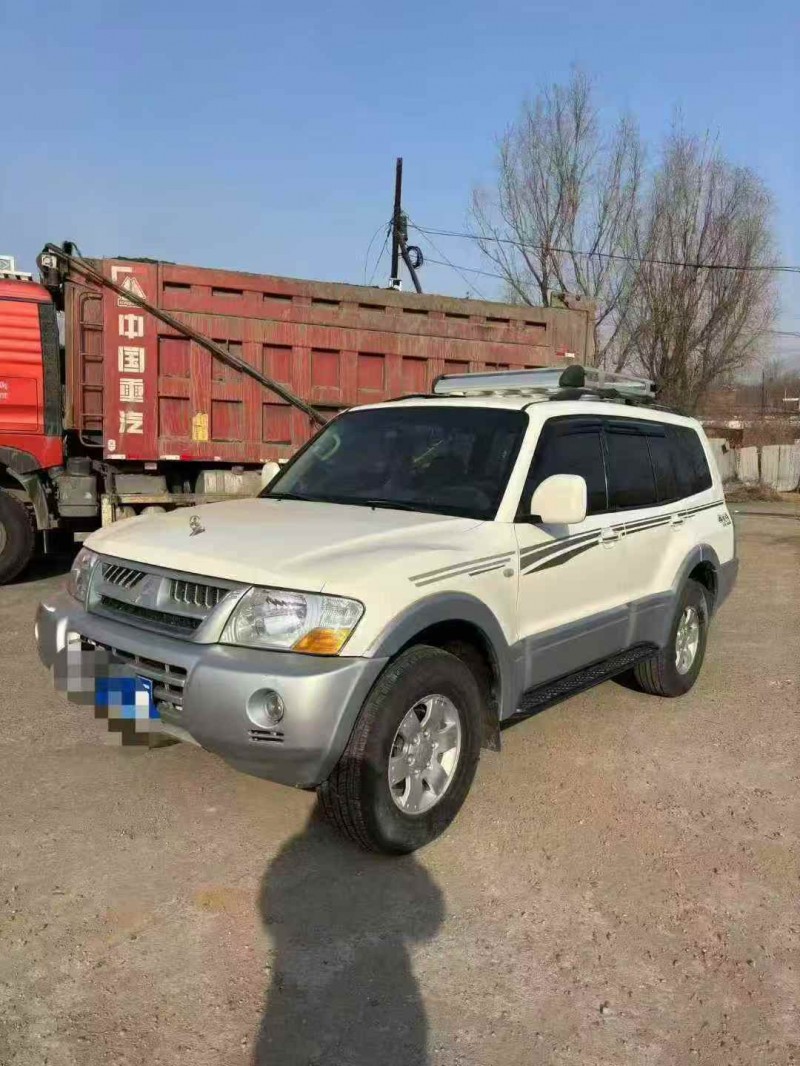 邯郸12年三菱帕杰罗3