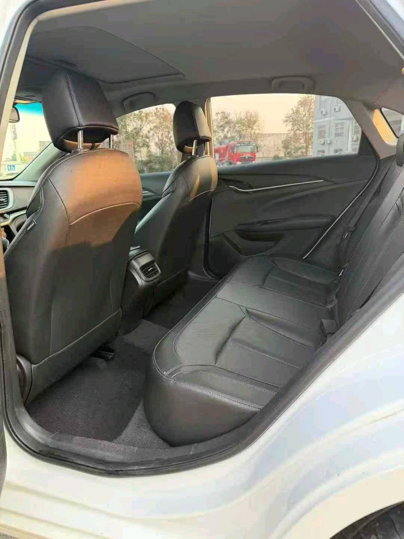 盐城21年别克英朗9