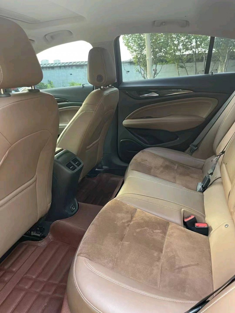 徐州22年别克君威7