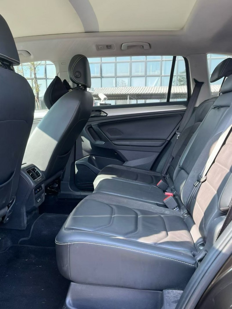 东莞18年大众途观5