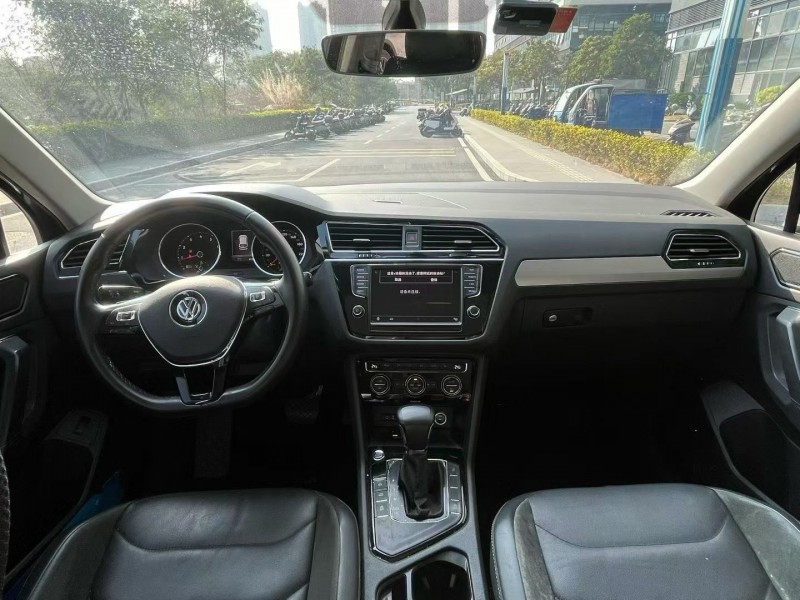 东莞18年大众途观6