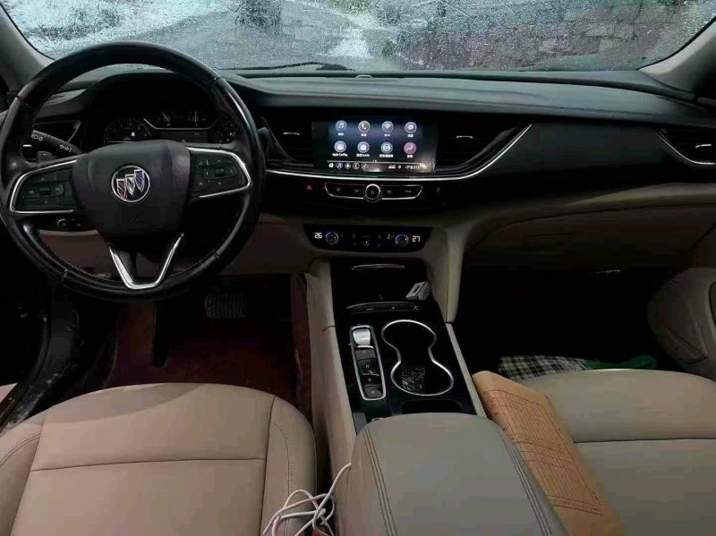 洛阳20年别克君威7