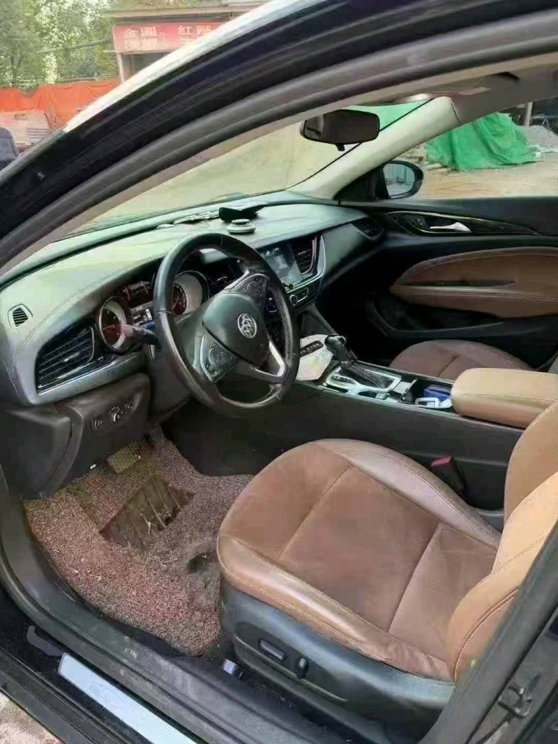 金华20年别克君威3