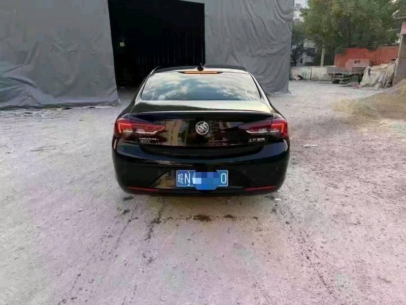 金华20年别克君威8