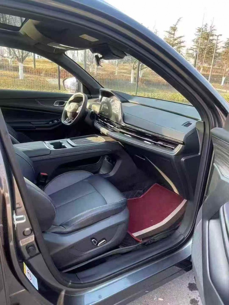 枣庄25年长安汽车CS556