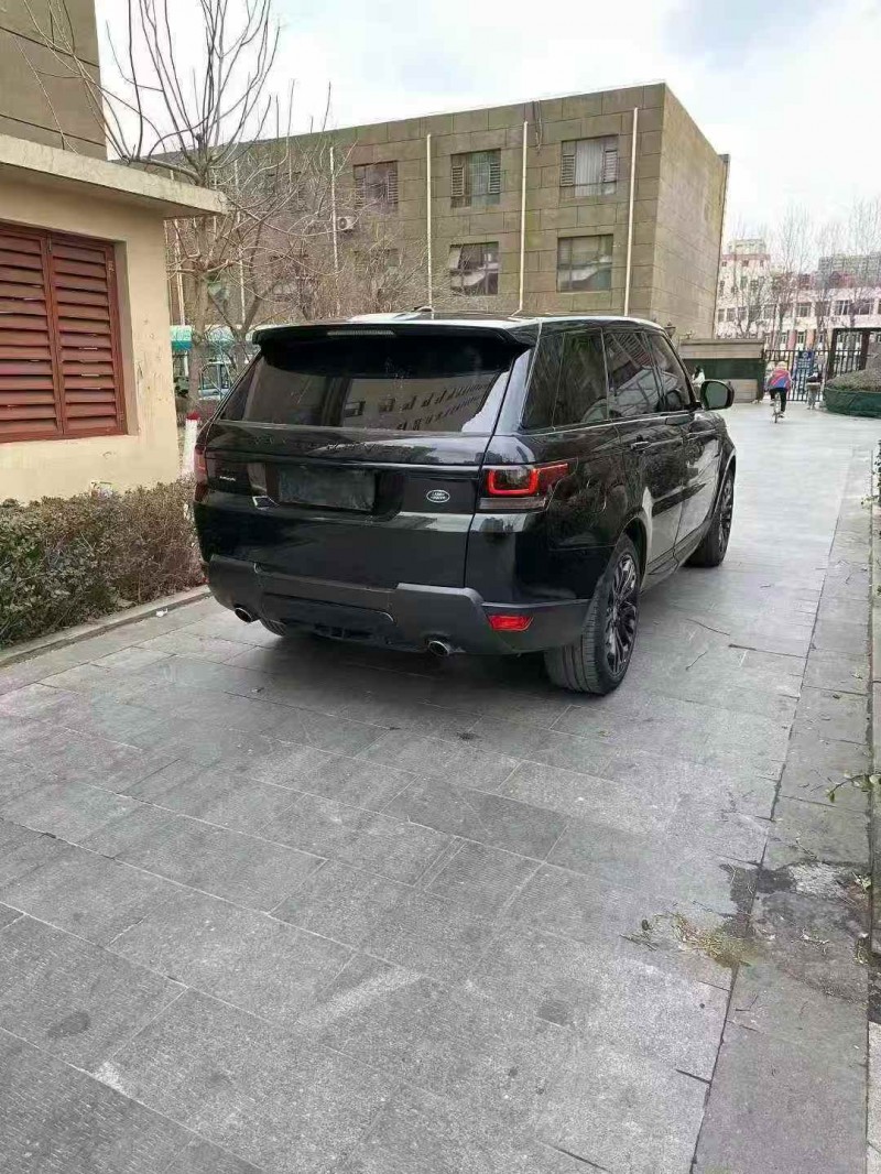 秦皇岛15年路虎揽胜运动8