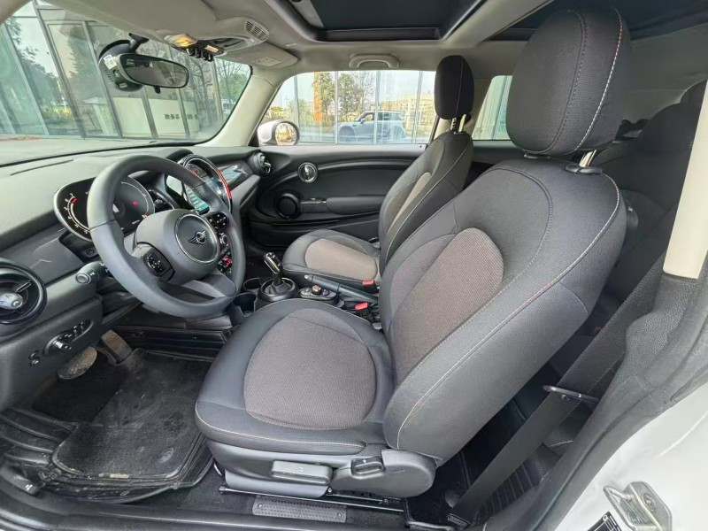 常德24年宝马迷你4