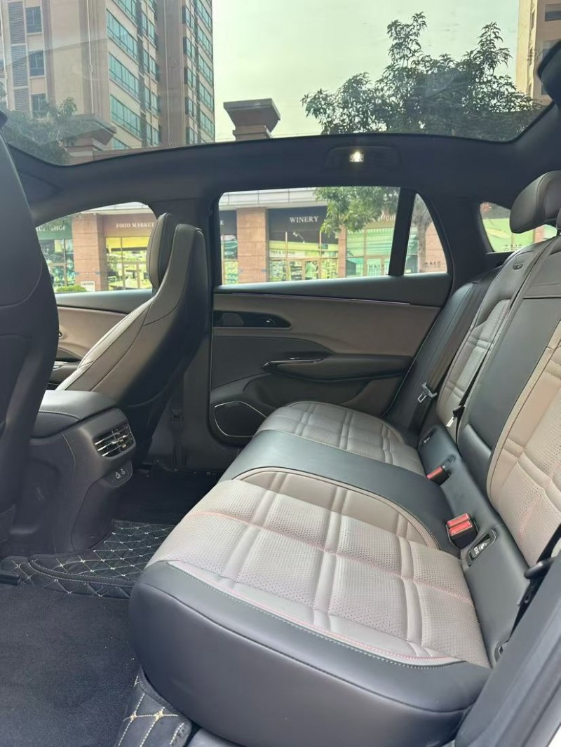 东莞25年红旗EH75