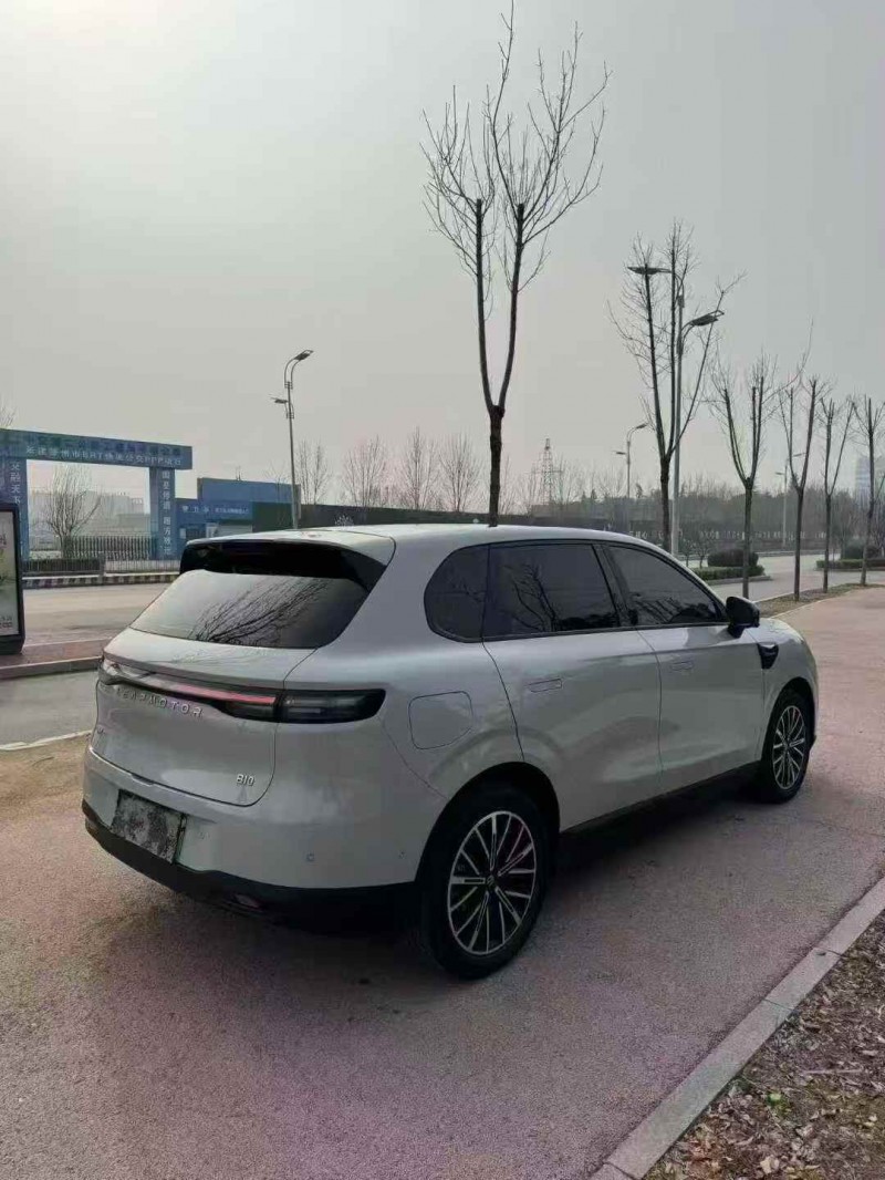 枣庄25年零跑汽车B108