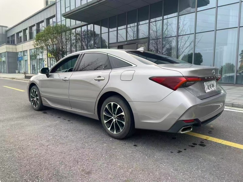 常德22年丰田亚洲龙9