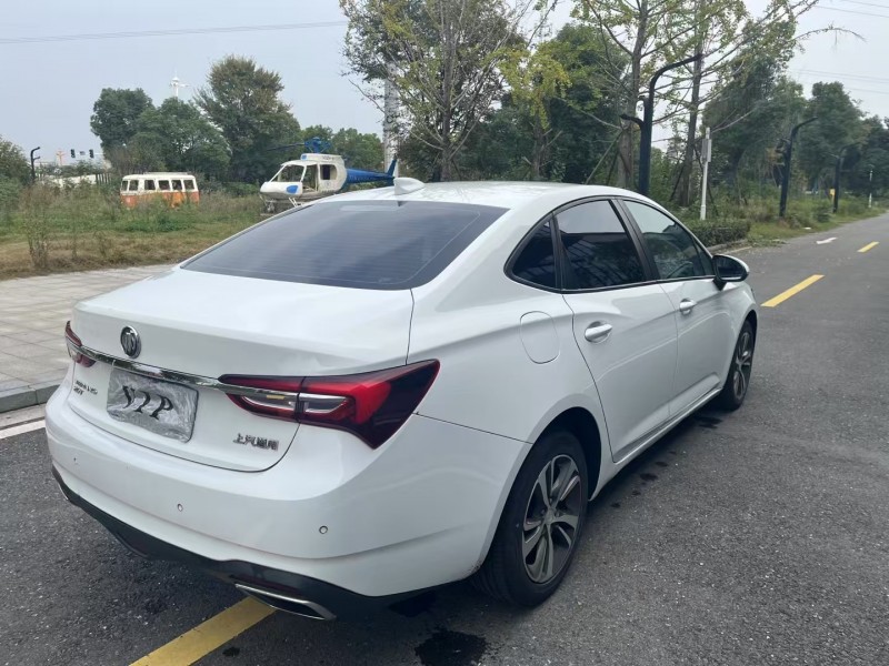 常德20年别克威朗7