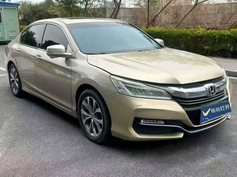 珠海17年本田雅阁2