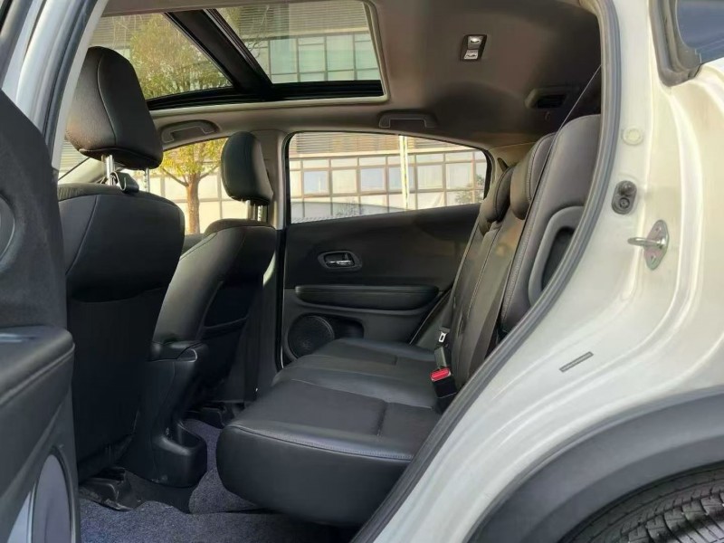 东莞22年本田缤智5