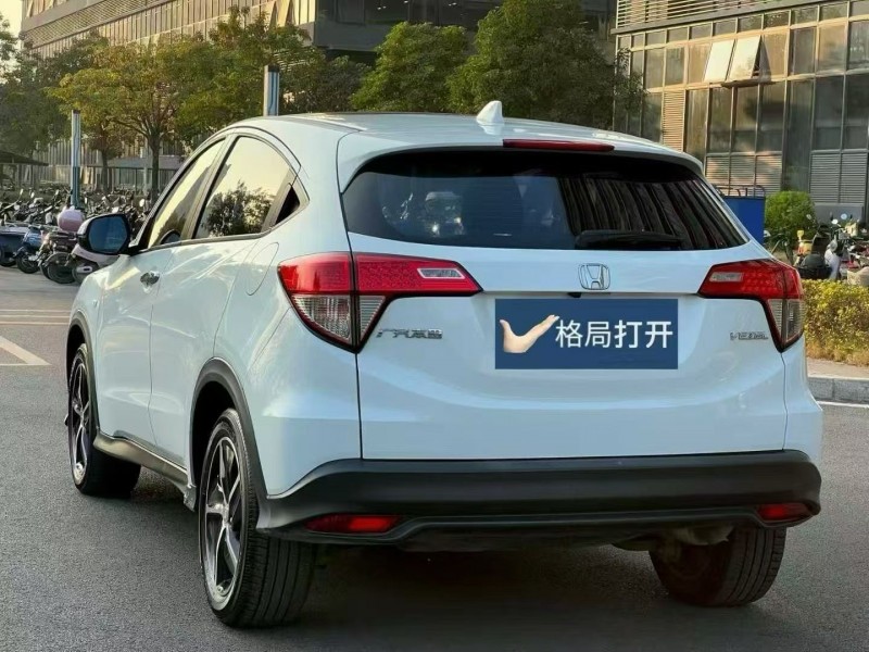 东莞22年本田缤智8