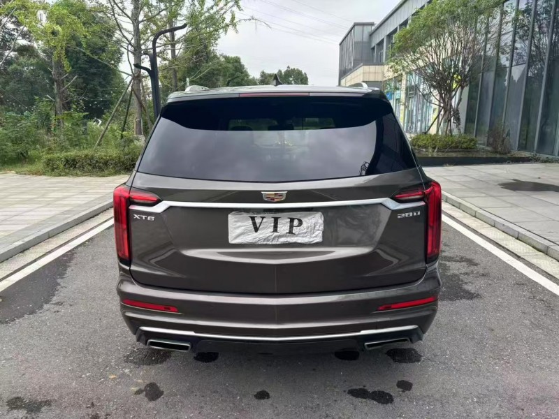 常德20年凯迪拉克XT68