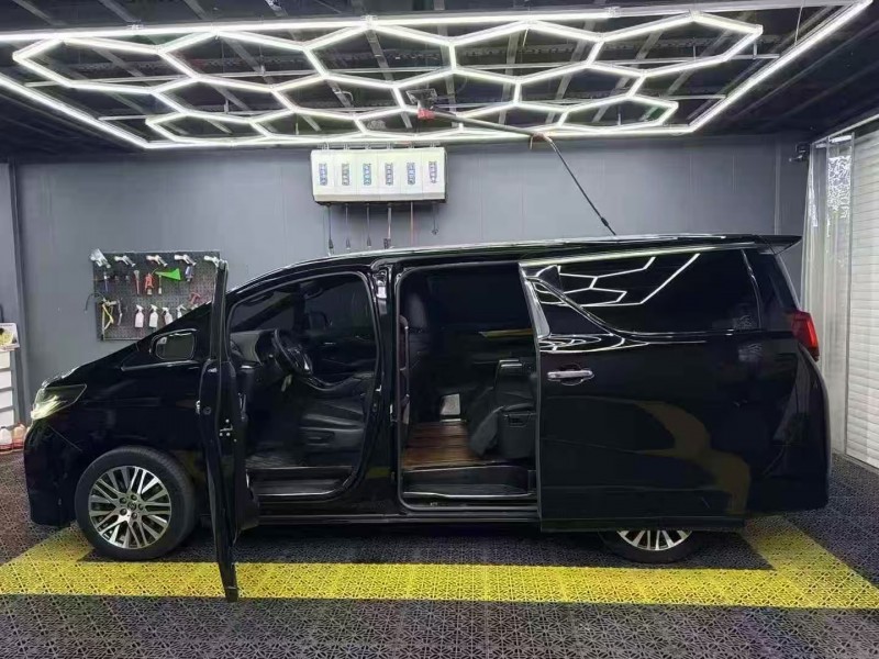 淄博17年丰田埃尔法2