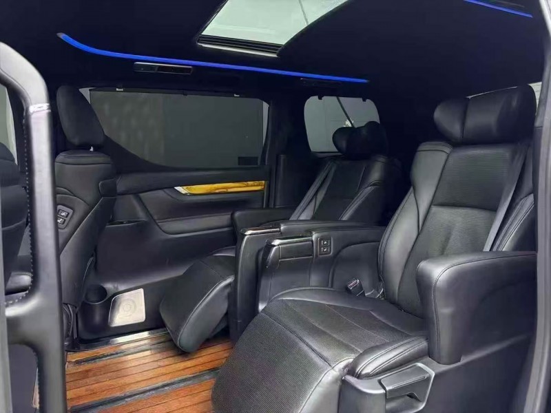 淄博17年丰田埃尔法6