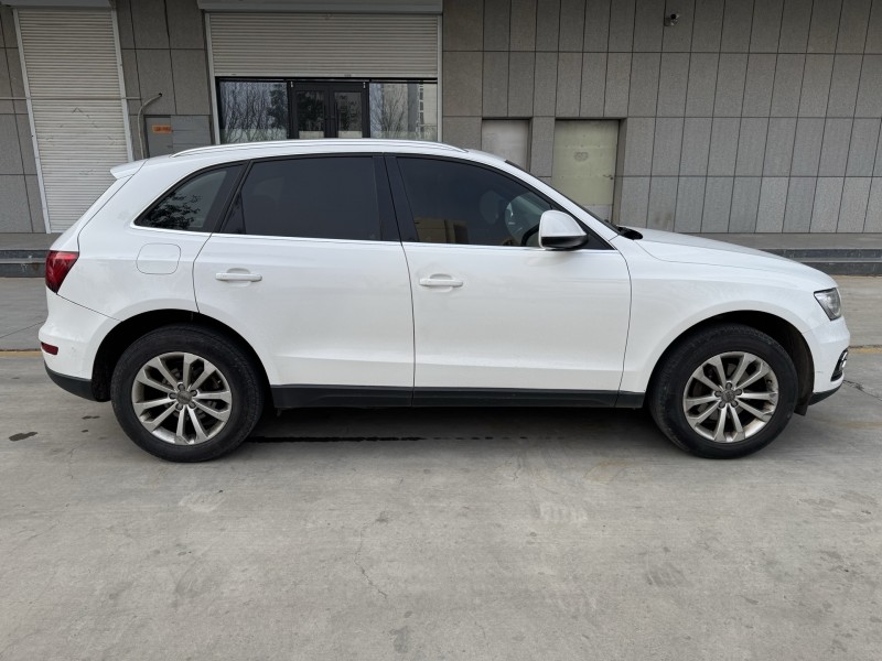 济宁14年奥迪Q57