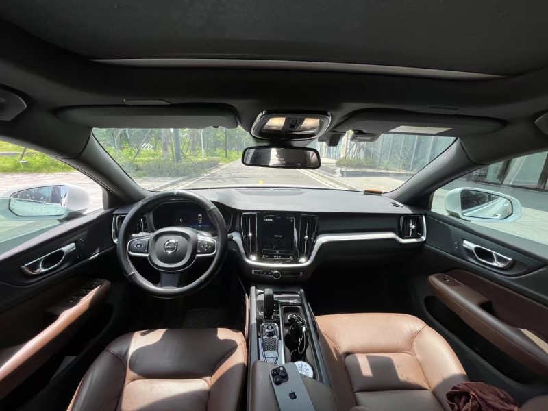 常德23年沃尔沃S60L5