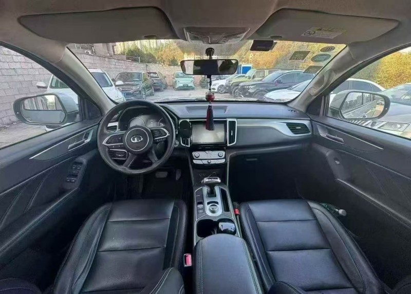 长沙20年长城汽车炮 皮卡5