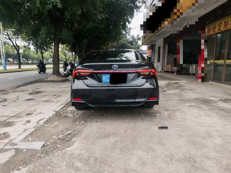 柳州22年丰田亚洲龙9
