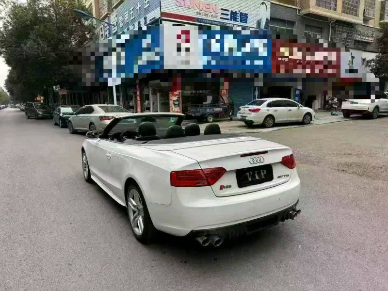 长沙15年奥迪A58