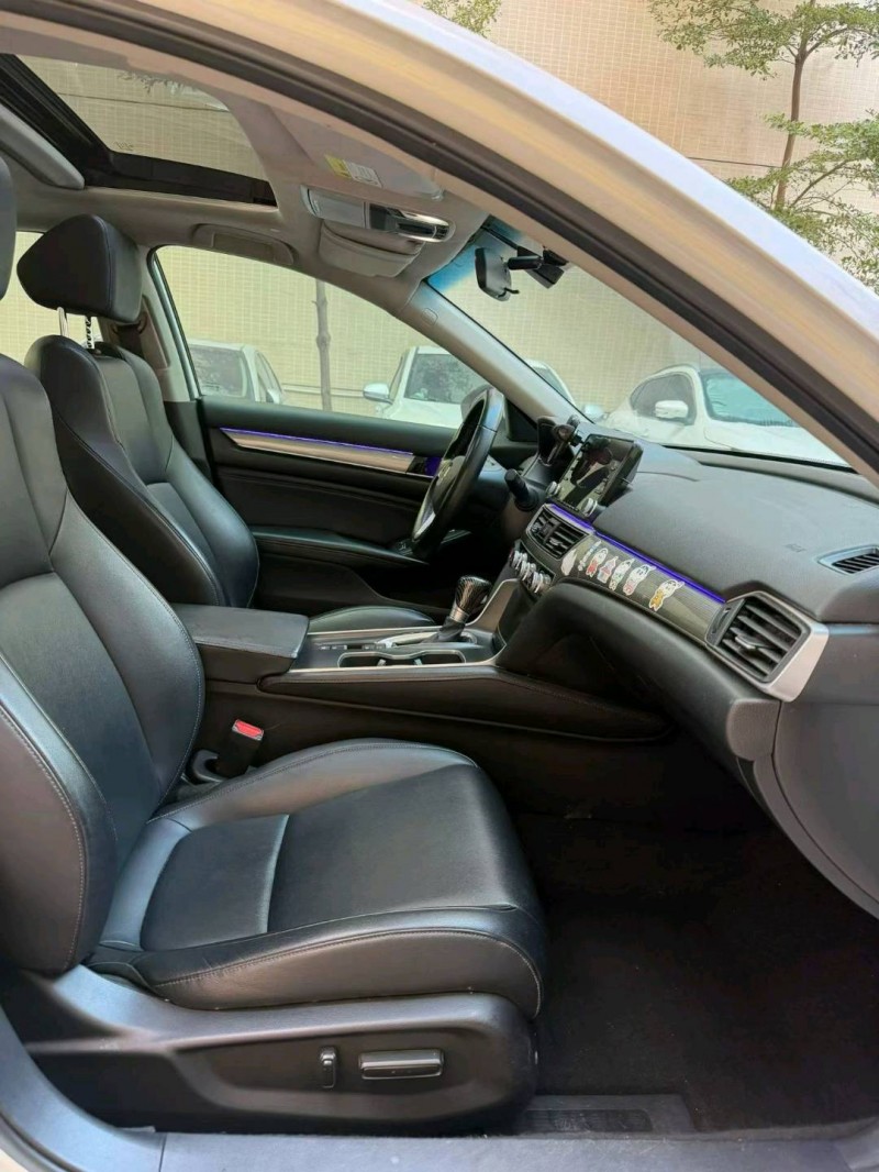 佛山19年本田雅阁7