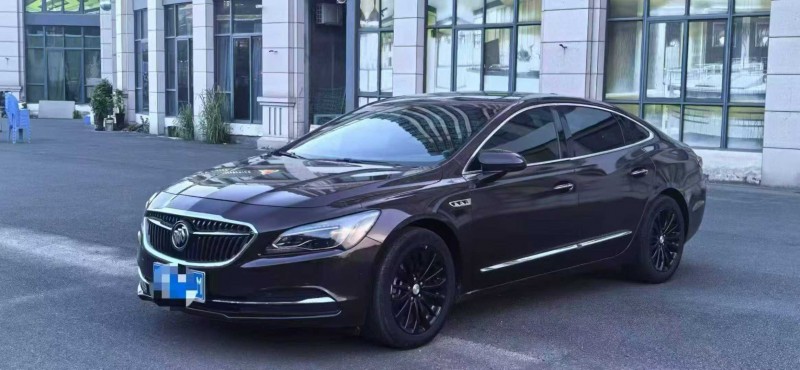 漳州18年别克君越3