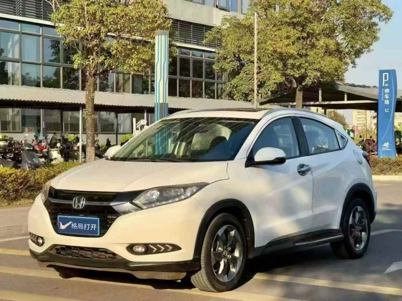 汕头16年本田缤智3