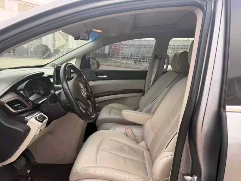 滨州21年别克GL86