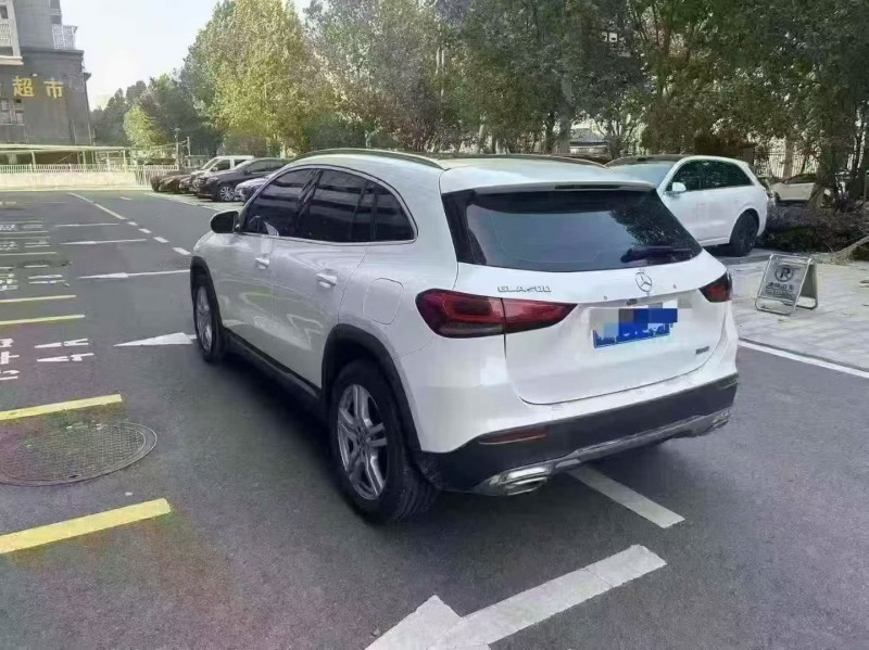 安庆22年奔驰GLA7