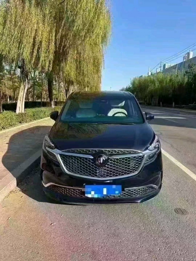 青岛20年别克GL81