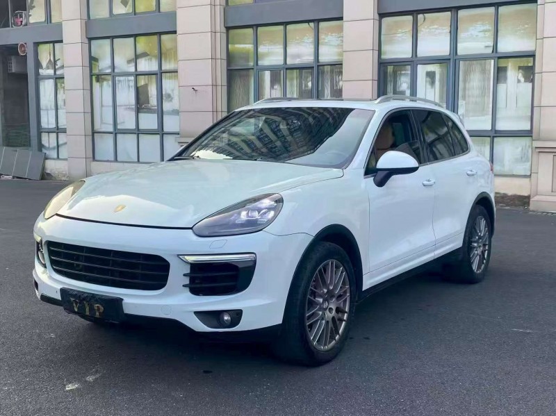 漳州14年保时捷卡宴3