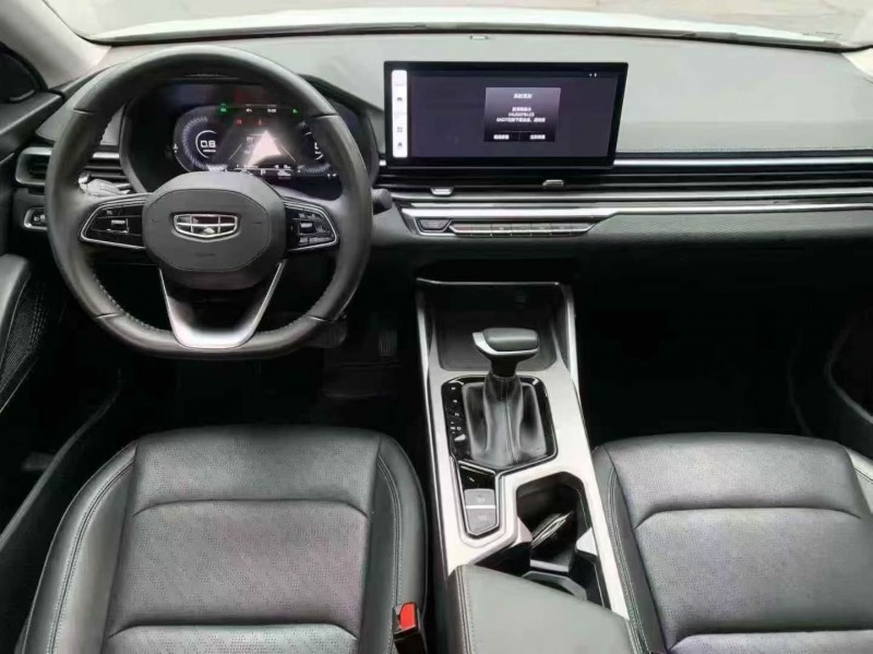 常德24年吉利帝豪6