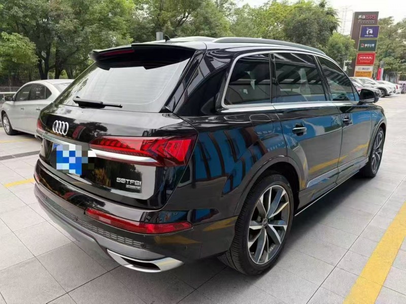 深圳21年奥迪Q77