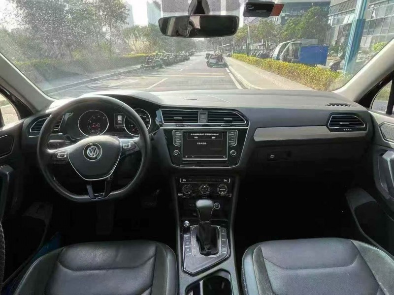 珠海18年大众途观5